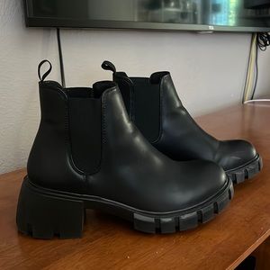 Steve Madden Chunky Ankle Boots